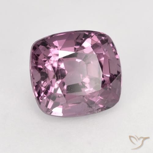 Spinelle Pourpre moyen naturelle Coussin, 1.30 ct, VS