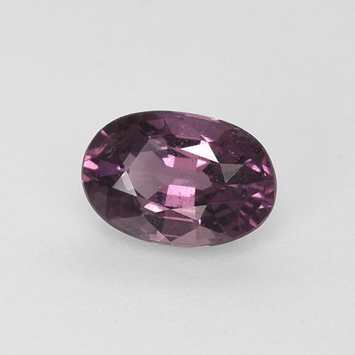 Spinelle Pourpre moyen naturelle Coupe ovale, 0.62 ct, VVS-VS
