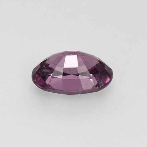 Spinelle Pourpre moyen naturelle Coupe ovale, 0.62 ct, VVS-VS
