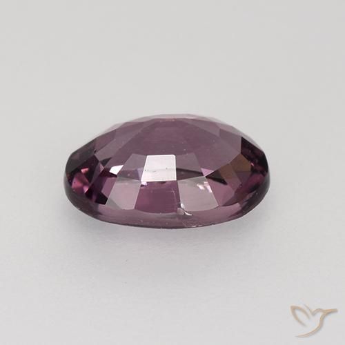 Spinelle Pourpre moyen naturelle ovale, 0.82 ct, VVS-VS