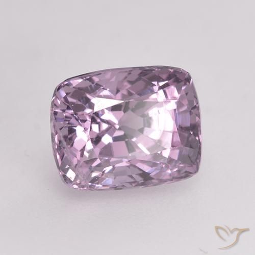 Spinelle Violet clair naturelle Coussin, 1.53 ct, VS