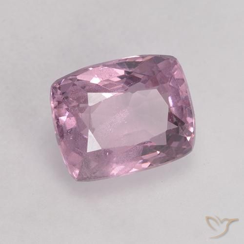 Spinelle Pourpre moyen naturelle Coussin, 1.41 ct, VS