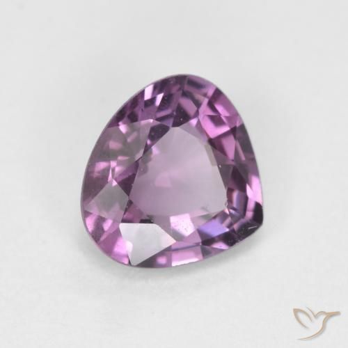 Spinelle Pourpre foncé naturelle En forme de poire, 0.68 ct, VS