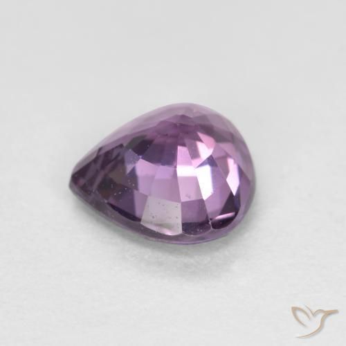 Spinelle Pourpre foncé naturelle En forme de poire, 0.68 ct, VS