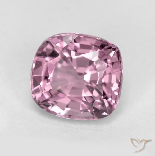 Spinelle Pourpre moyen naturelle Coussin, 1.30 ct, VS