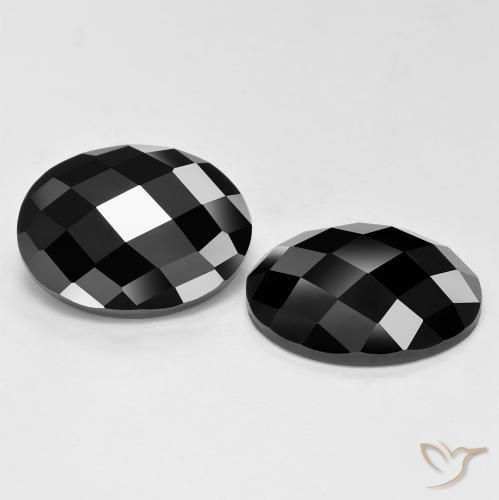 Shop natural 22.77ct Noire Spinelle gems, ovale, from Thaïlande at GemSelect. In stock, global shipping!
