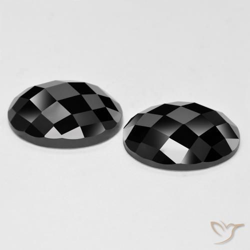 Shop natural 22.77ct Noire Spinelle gems, ovale, from Thaïlande at GemSelect. In stock, global shipping!