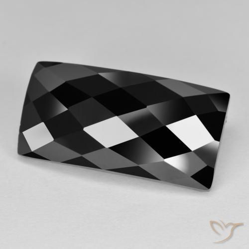 Spinelle Noire naturelle Baquette, 14.64 ct, Opaque