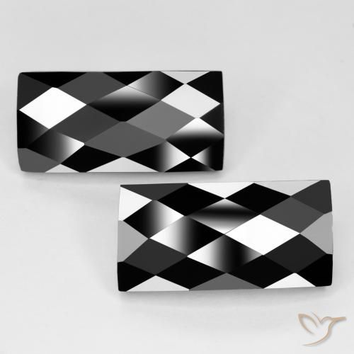25.49ctw Naturel Noire Spinelle, Baquette, Opaque