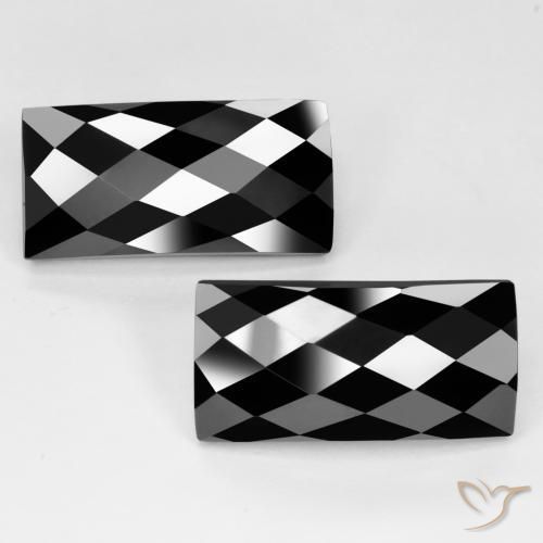Shop natural 25.41ct Noire Spinelle gems, Baquette, from Thaïlande at GemSelect. In stock, global shipping!