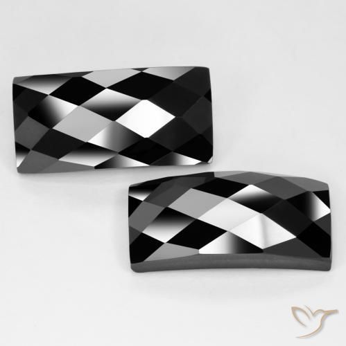 29.37ctw Naturel Noire Spinelle, Baquette, Opaque