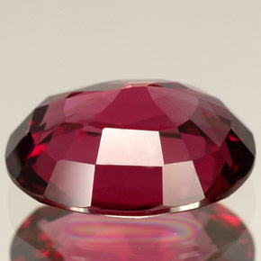 Spinelle rouge naturelle coupe ovale, 3,30 ct, VVS
