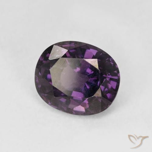 Spinelle violet naturelle coupe ovale, 1,50 ct, VVS