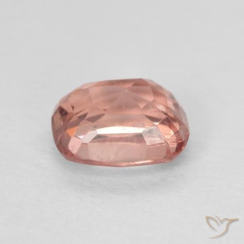 Spinelle Rouge chaud naturelle Coussin, 0.71 ct, VVS-VS