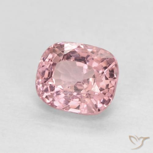 Spinelle Rose vif naturelle Coussin, 0.62 ct, VS