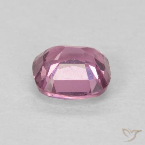 Spinelle Boysenberry naturelle Coussin, 0.57 ct, VS