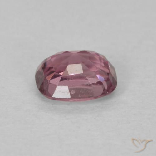 Spinelle Pourpre moyen naturelle Coussin, 0.39 ct, VS