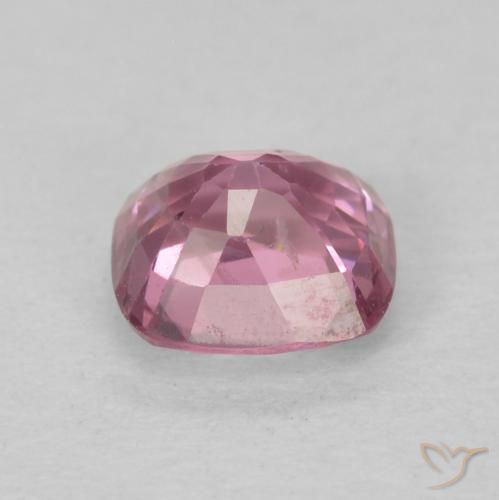 Spinelle Violet Rosâtre naturelle Coussin, 0.71 ct, VS
