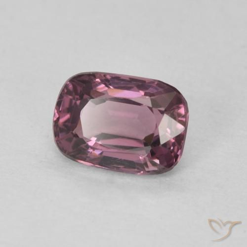 Spinelle Pourpre rougeâtre foncé naturelle Coussin, 0.58 ct, VVS