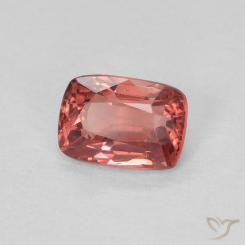 Spinelle Rose rougeâtre naturelle Coussin, 0.56 ct, VS