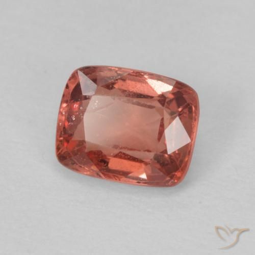 Spinelle Rose rougeâtre naturelle Coussin, 0.67 ct, VS