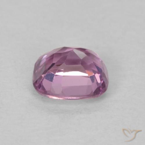 Spinelle Pourpre moyen naturelle Coussin, 0.50 ct, VVS