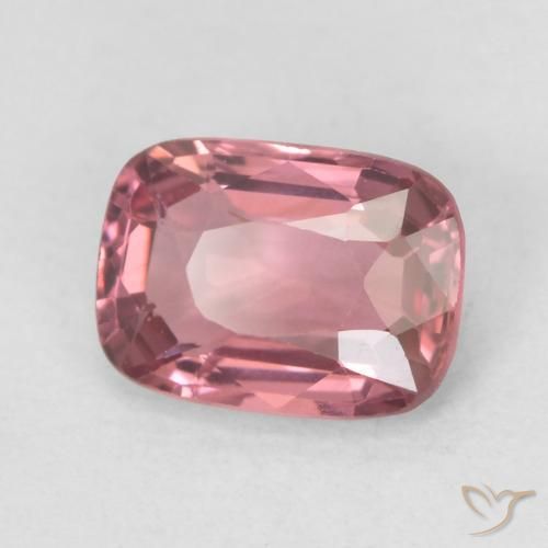Spinelle Medium Dark-Purple naturelle Coussin, 0.63 ct, VS