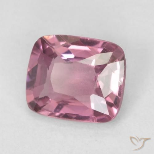 Spinelle Pourpre moyen naturelle Coussin, 0.67 ct, VS