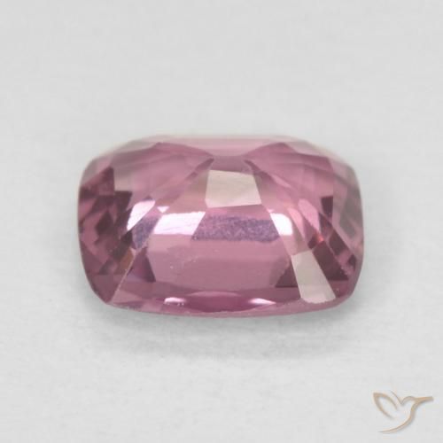 Spinelle Pourpre moyen naturelle Coussin, 0.67 ct, VS