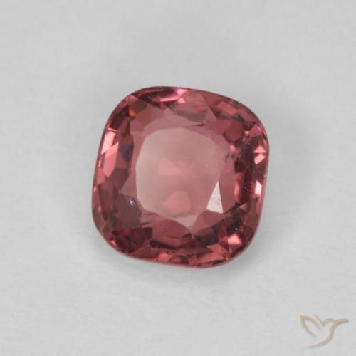 Spinelle Violet foncé naturelle Coussin, 0.67 ct, VVS-VS