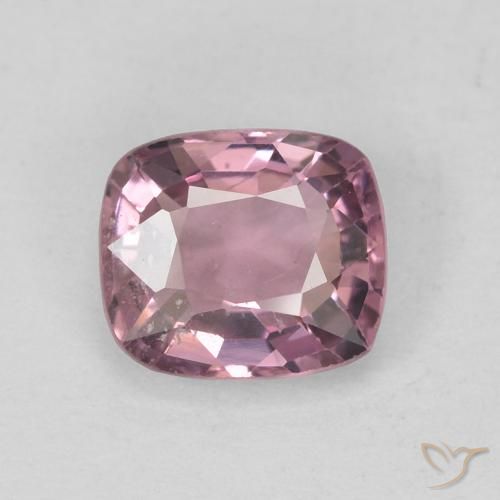 0.68ct Naturel Medium Dark-Purple Spinelle, Coussin, VS, Photo A
