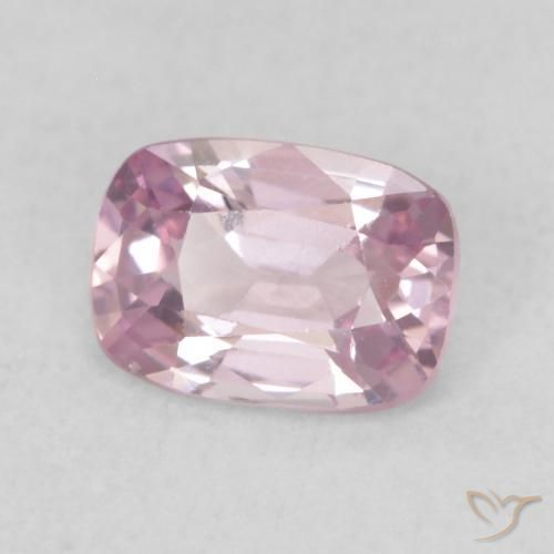 Spinelle Rose pourpre léger naturelle Coussin, 0.57 ct, VVS-VS