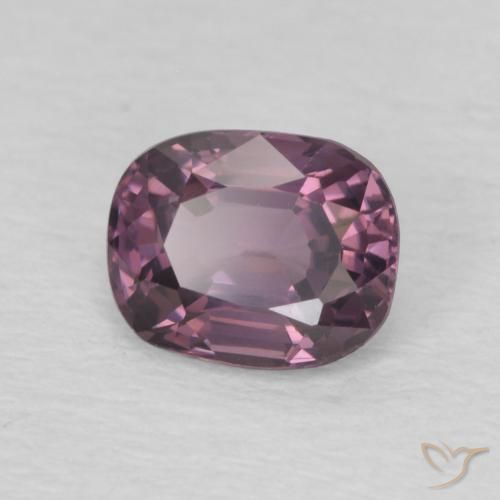Spinelle Gris prune naturelle Coussin, 0.84 ct, VVS-VS