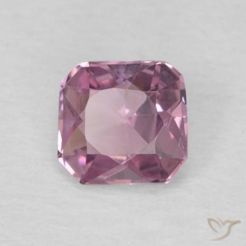 Spinelle Pourpre moyen naturelle Octogone / coupe Émeraude, 0.78 ct, VVS-VS