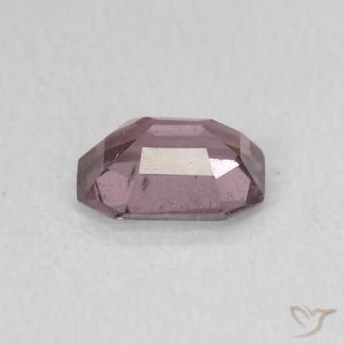 Spinelle Pourpre moyen naturelle Octogone / coupe Émeraude, 0.70 ct, VS