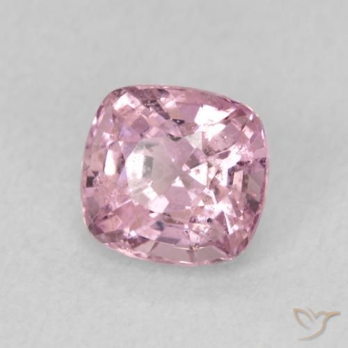 Spinelle Rose clair naturelle Coussin, 0.84 ct, VS