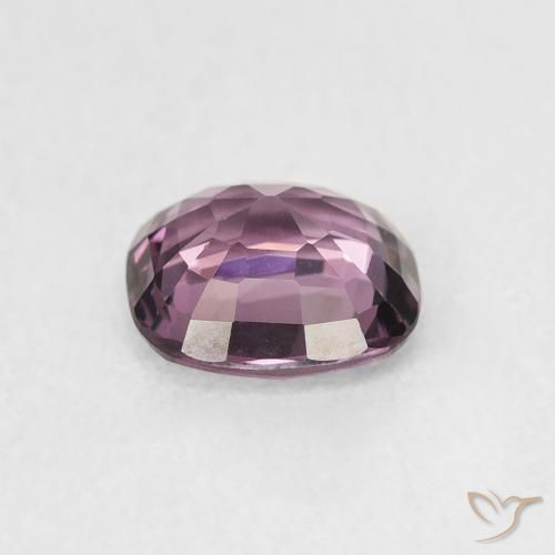 Spinelle Pourpre moyen naturelle Coussin, 0.98 ct, VVS