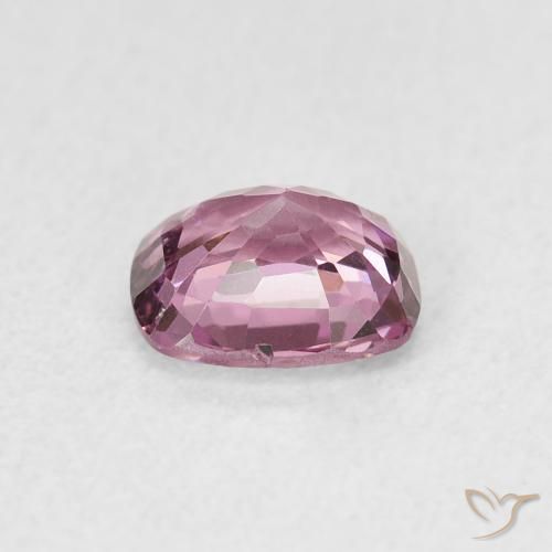 Spinelle Pourpre moyen naturelle Coussin, 0.92 ct, VS