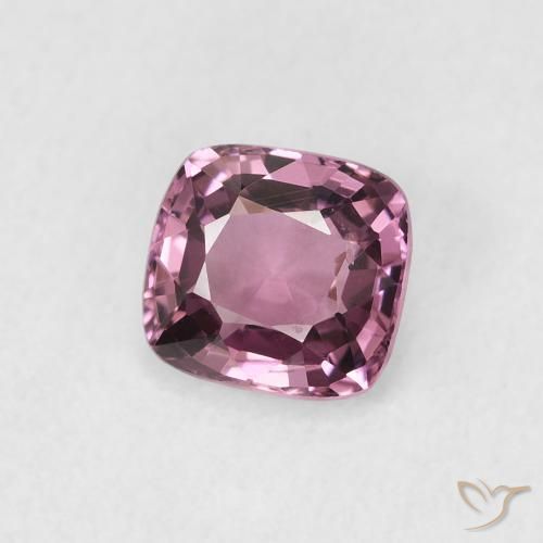 Spinelle Violet clair naturelle Coussin, 0.84 ct, VS