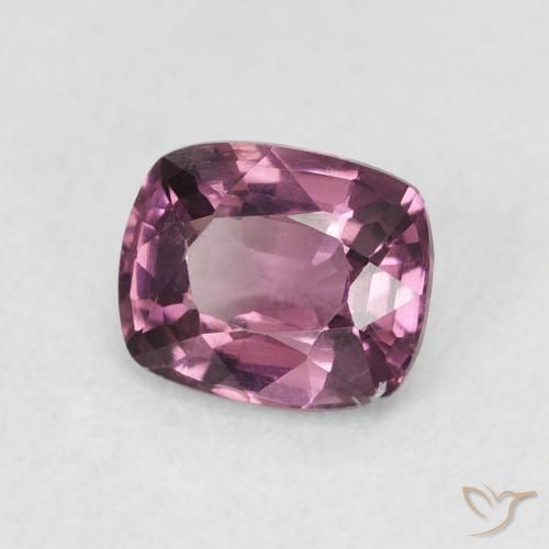 Spinelle Violet foncé naturelle Coussin, 1.24 ct, VS