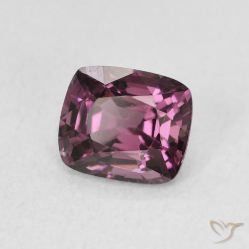 Spinelle Pourpre foncé naturelle Coussin, 1.20 ct, VS