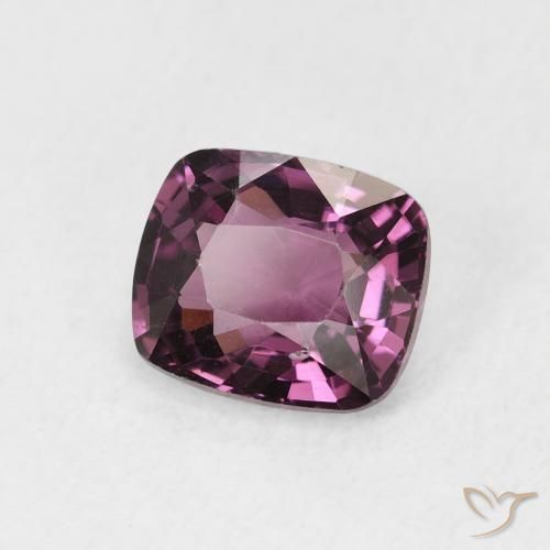 Spinelle Pourpre foncé naturelle Coussin, 1.36 ct, VS