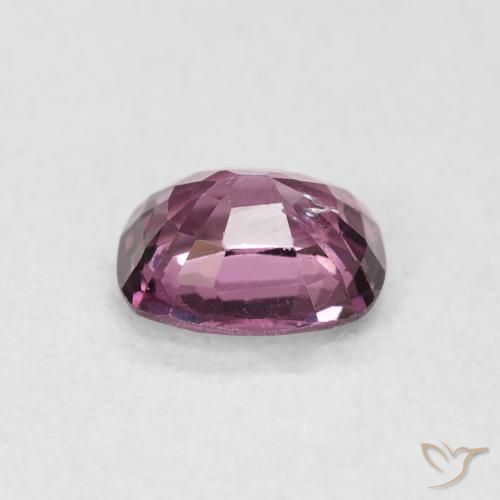 Spinelle Pourpre prune naturelle Coussin, 1.00 ct, VS