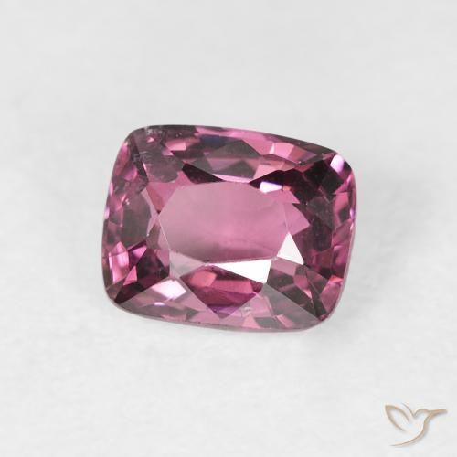 Spinelle Pourpre moyen naturelle Coussin, 0.98 ct, VS