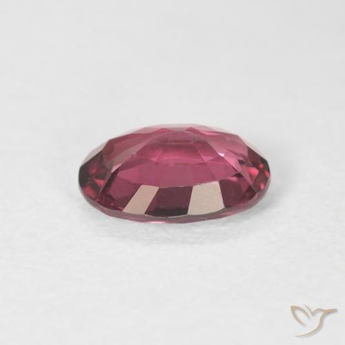 Spinelle Pourpre moyen naturelle ovale, 1.04 ct, VS
