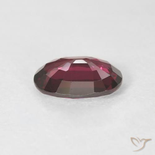 Spinelle Pourpre moyen naturelle ovale, 1.00 ct, VS