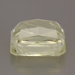 Spodumène Jaune crémeux léger naturelle Taille émeraude, 6.44 ct, VS-SI