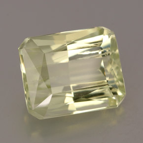 Spodumène Jaune clair naturelle Taille émeraude, 6.20 ct, VS