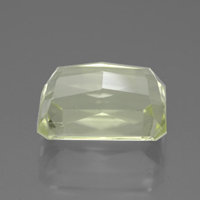 Spodumène Jaune clair naturelle Taille émeraude, 7.11 ct, VVS-VS