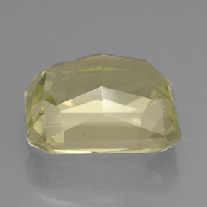 Spodumène jaune clair naturelle taille émeraude, 7,74 ct, VVS-VS